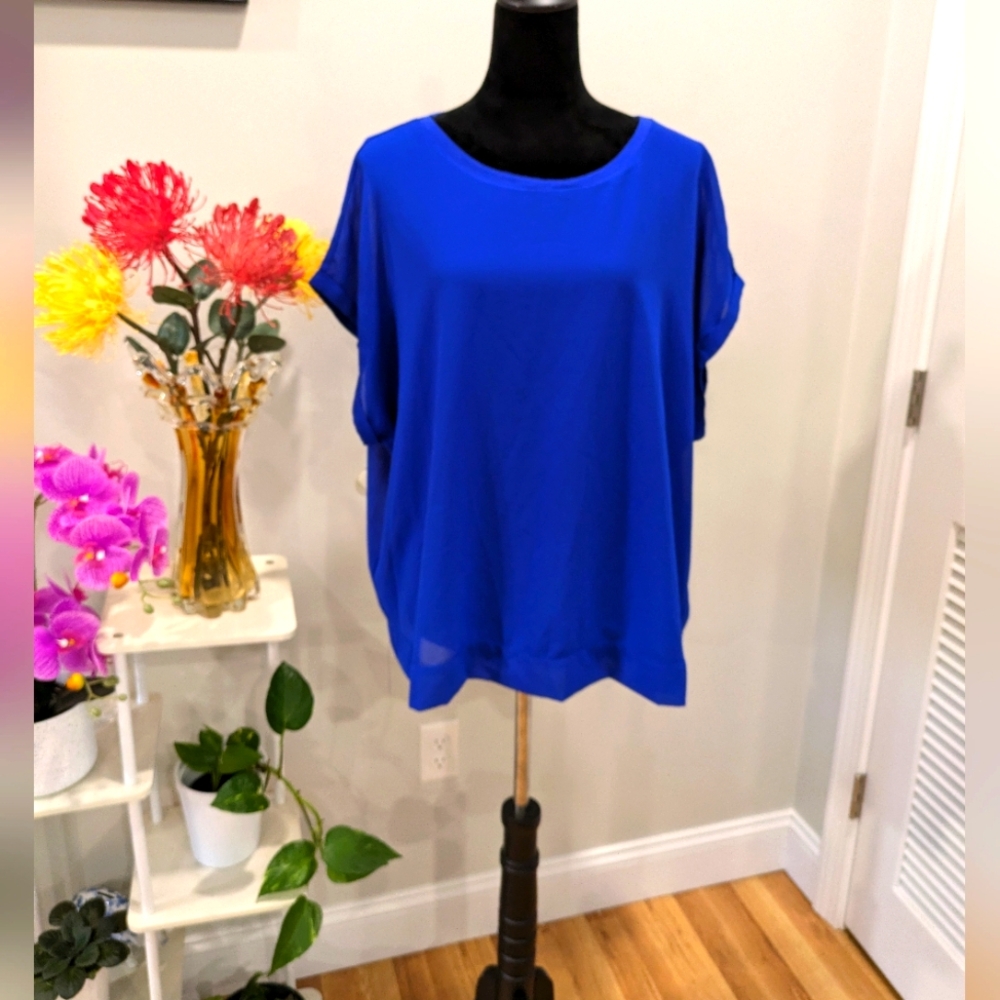 Cure Blue Women's Top Size 2X L New with Tag